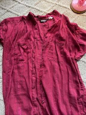 VINTAGE Burgundy Button-Down Short Sleeve Shirt